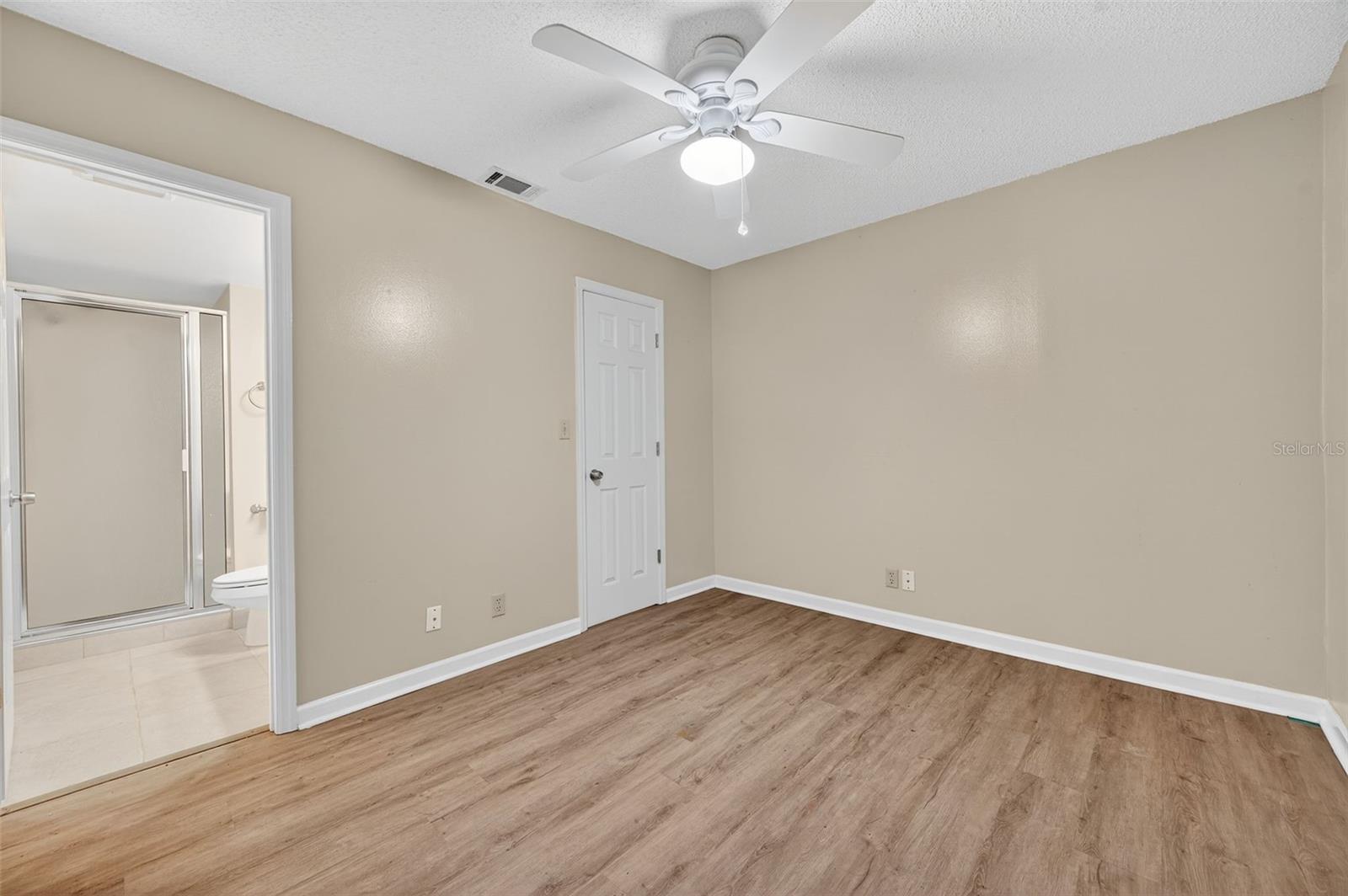 39650 US HIGHWAY 19 N #565, TARPON SPRINGS, FL — photo 31