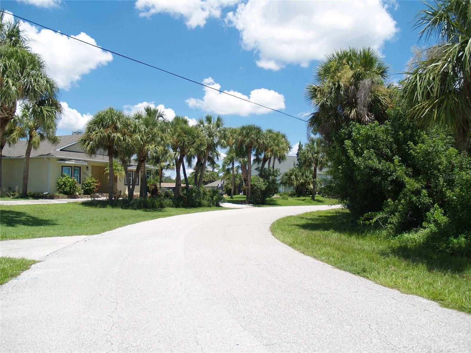 18443 BRIGGS CIR, PORT CHARLOTTE, FL — photo 13