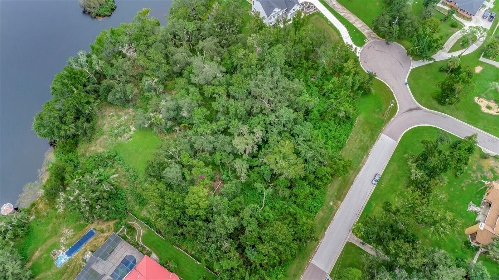 12610 LAKE HILLS DR, RIVERVIEW, FL