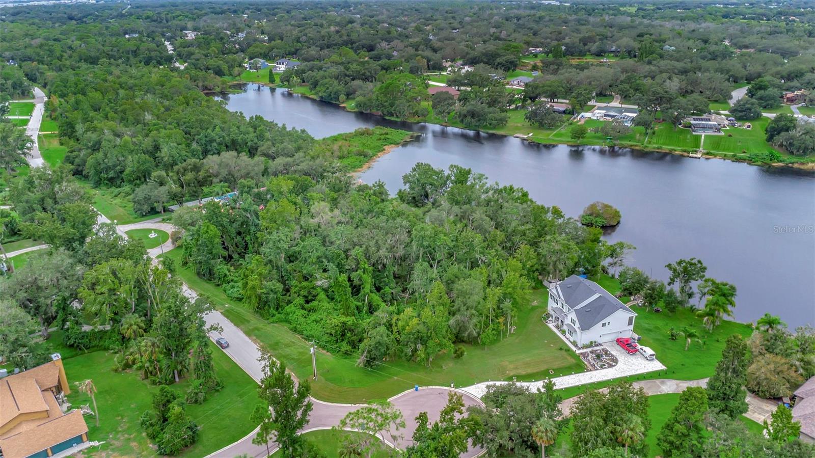 12612 LAKE HILLS DR, RIVERVIEW, FL — photo 16
