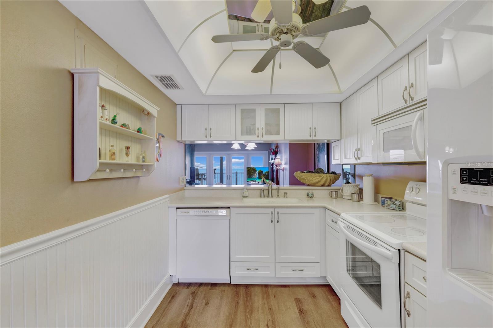 1582 GULF BLVD #1506, CLEARWATER BEACH, FL — photo 13