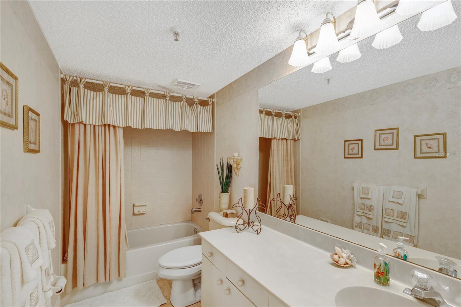 1582 GULF BLVD #1506, CLEARWATER BEACH, FL — photo 19