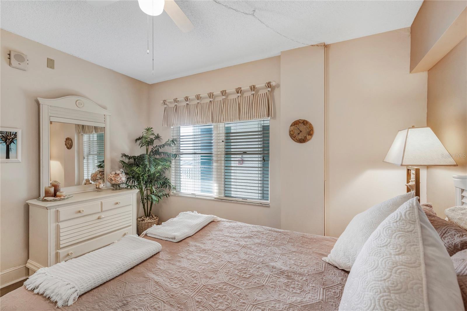 1582 GULF BLVD #1506, CLEARWATER BEACH, FL — photo 22
