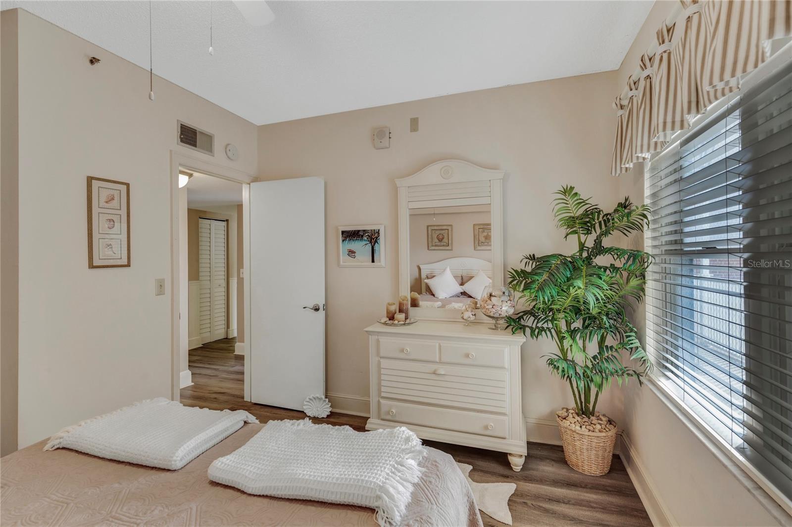 1582 GULF BLVD #1506, CLEARWATER BEACH, FL — photo 23