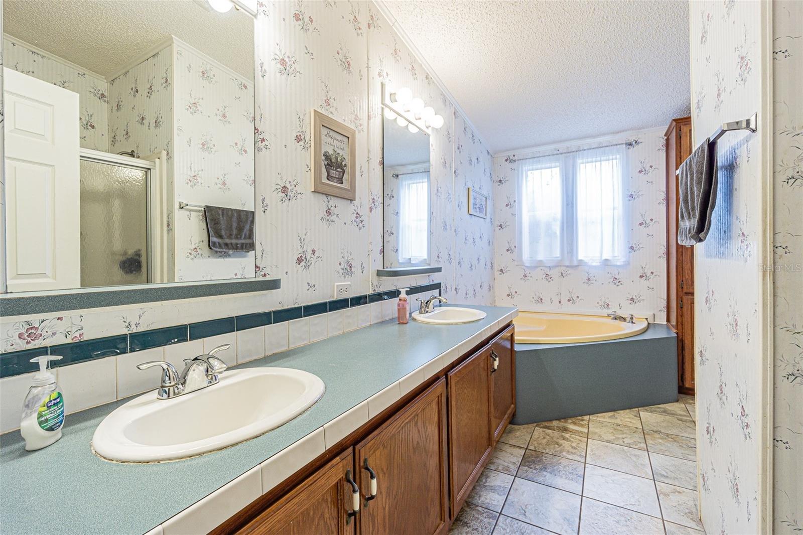 3349 OAKWOOD DR, WESLEY CHAPEL, FL — photo 24
