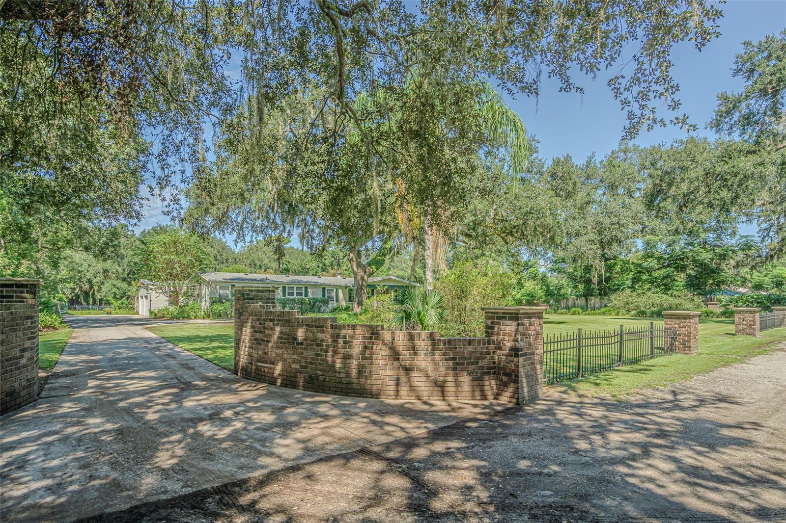 3349 OAKWOOD DR, WESLEY CHAPEL, FL — photo 31