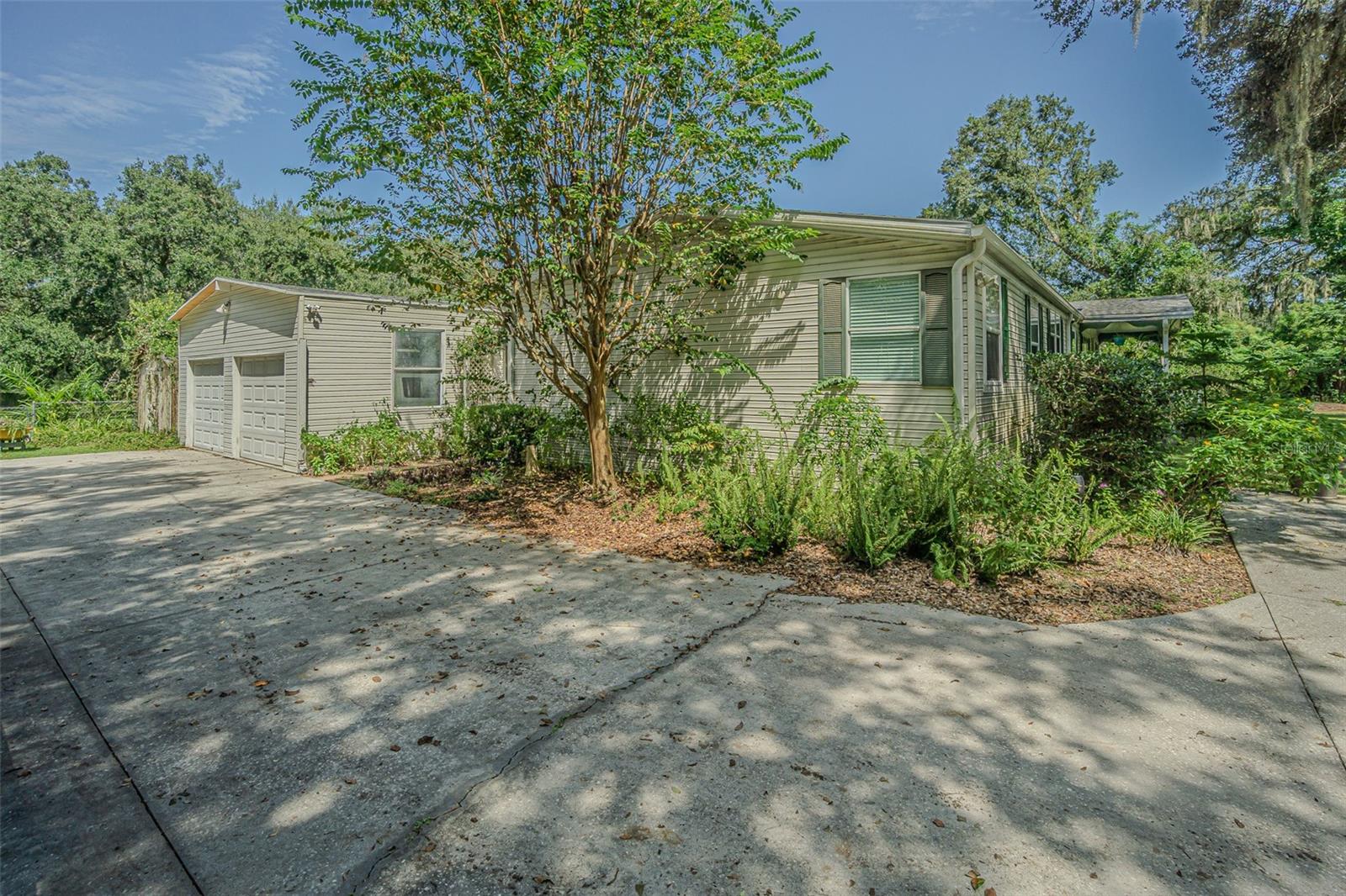 3349 OAKWOOD DR, WESLEY CHAPEL, FL — photo 36