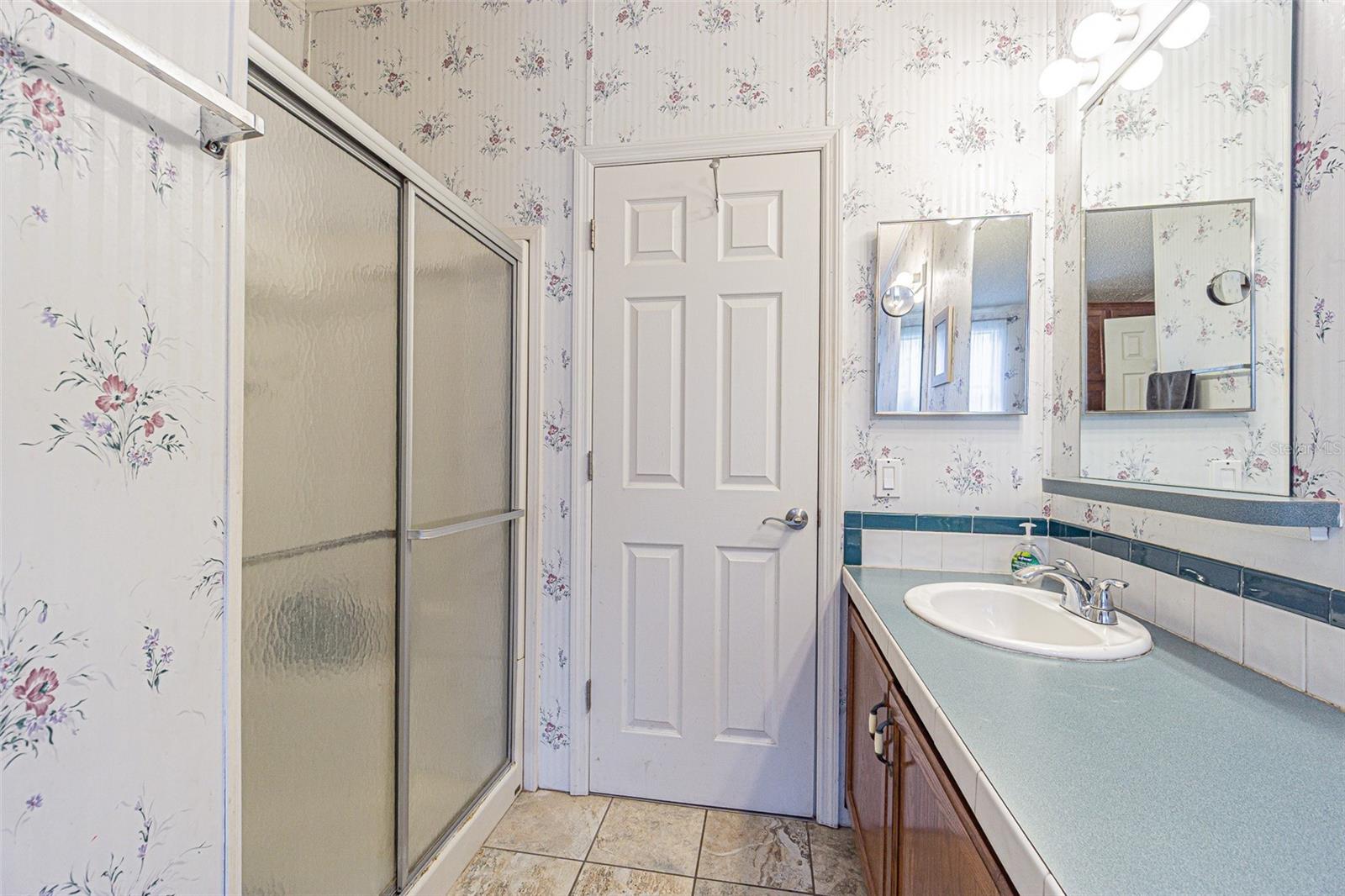 3349 OAKWOOD DR, WESLEY CHAPEL, FL — photo 43