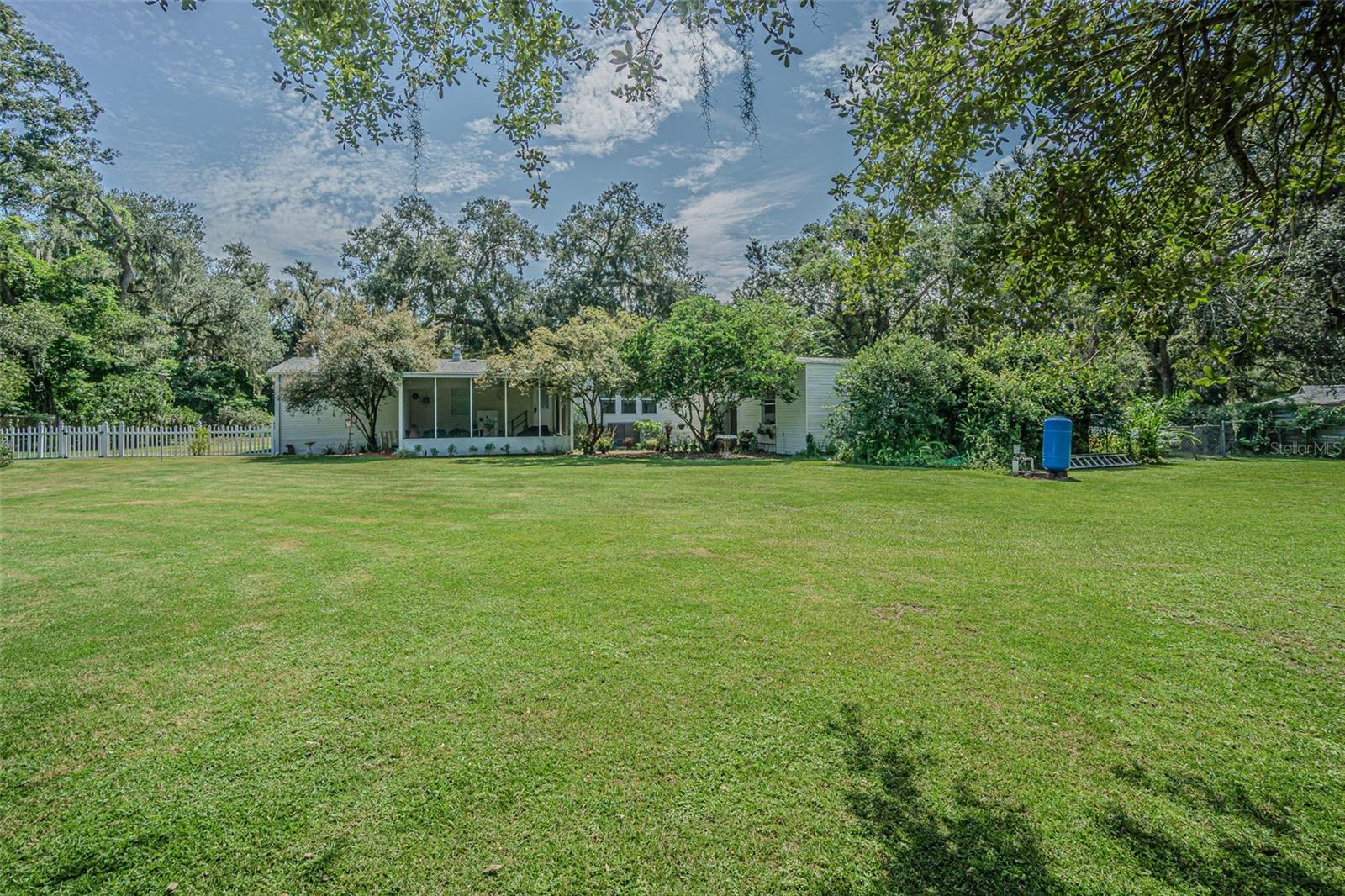 3349 OAKWOOD DR, WESLEY CHAPEL, FL — photo 49