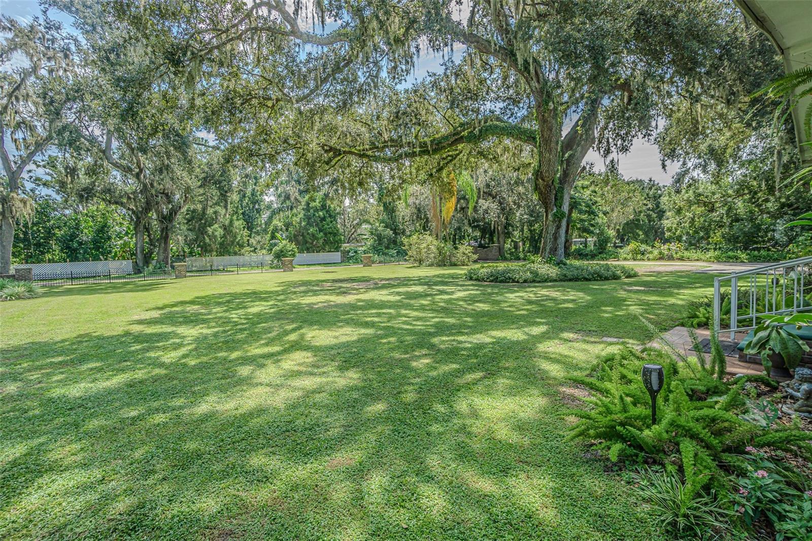 3349 OAKWOOD DR, WESLEY CHAPEL, FL — photo 10