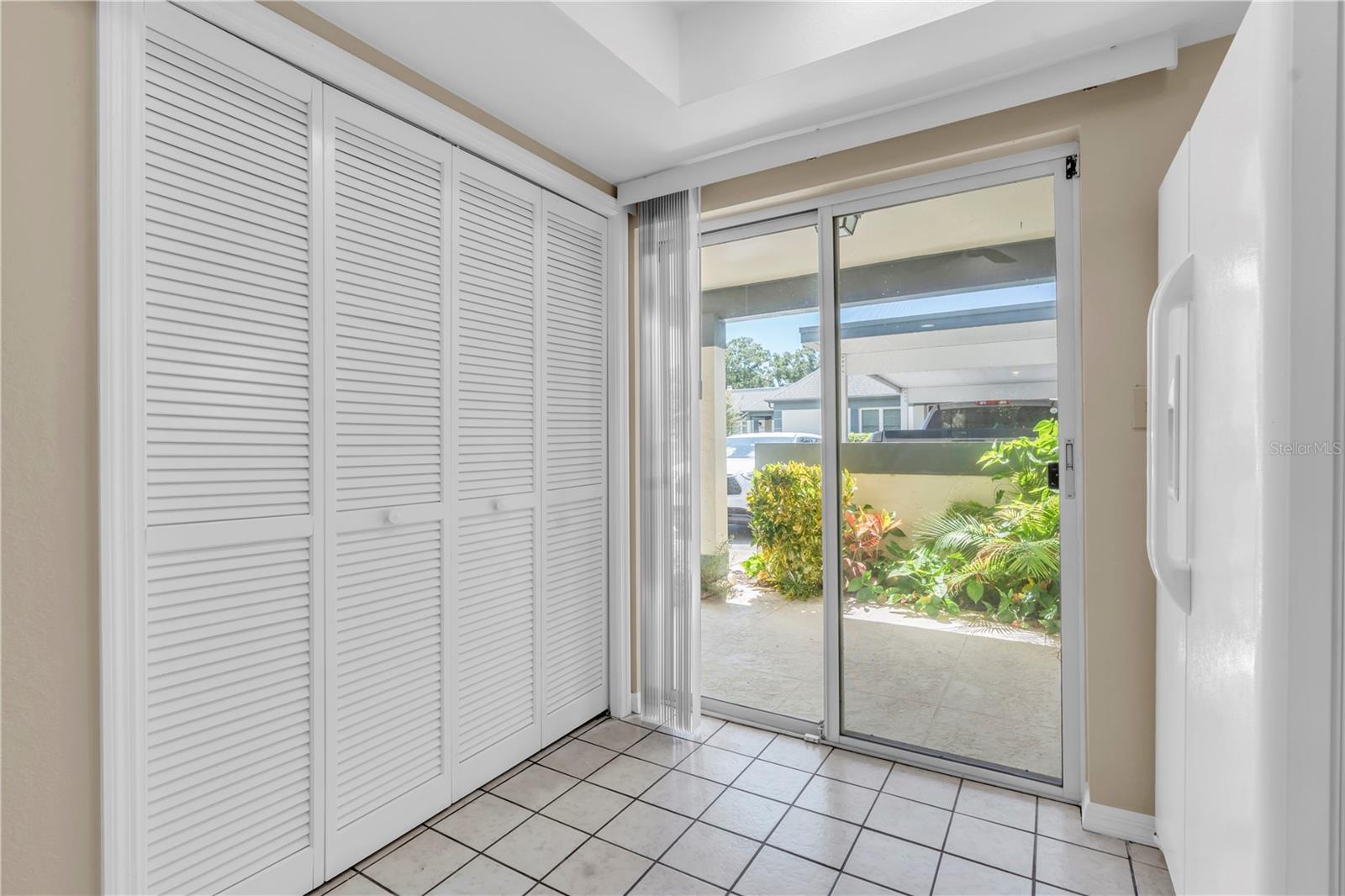 1377 N MCMULLEN BOOTH RD, CLEARWATER, FL — photo 9