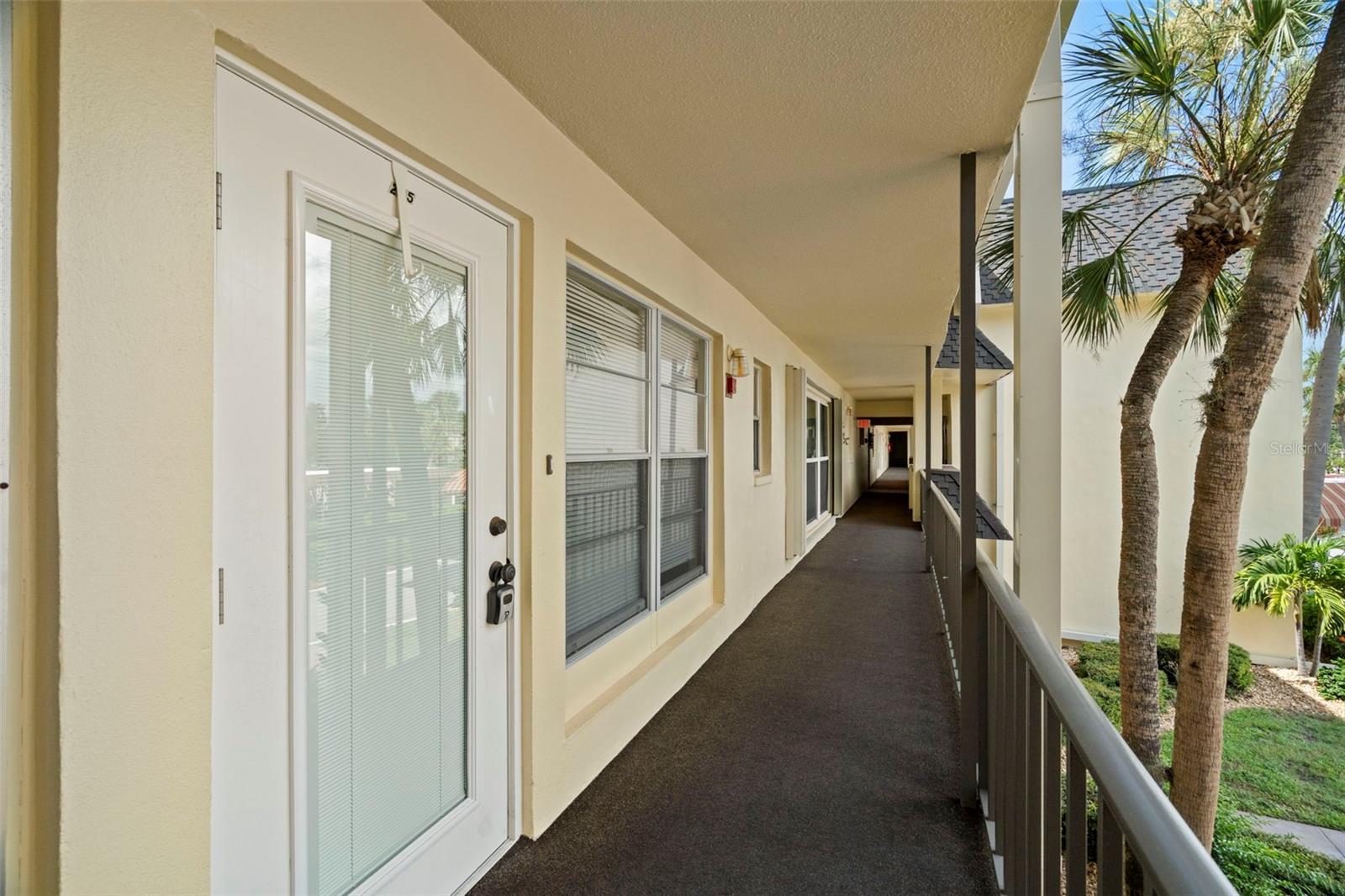 4780 COVE CIR #205, ST PETERSBURG, FL — photo 3