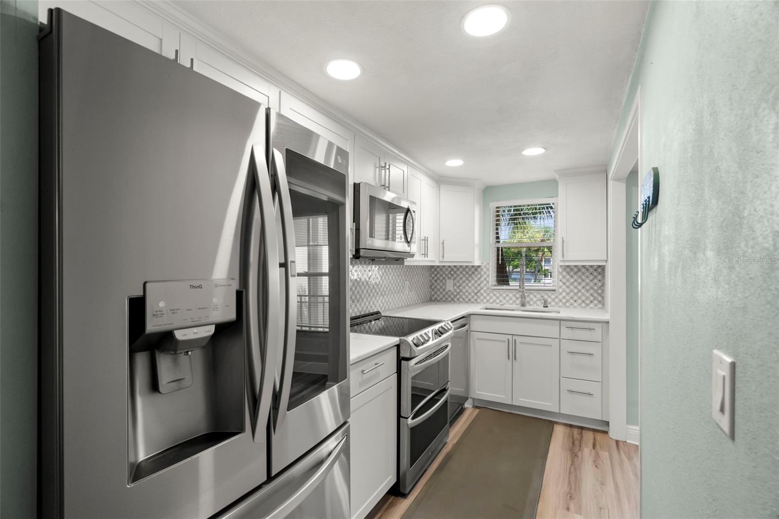 4780 COVE CIR #205, ST PETERSBURG, FL — photo 10