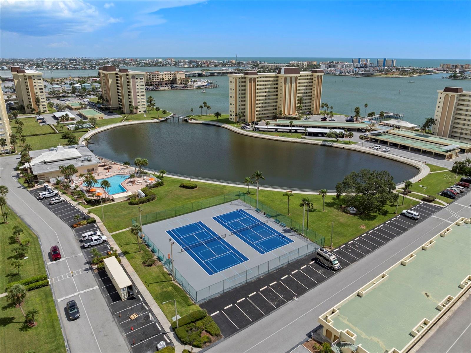 4780 COVE CIR #205, ST PETERSBURG, FL — photo 22