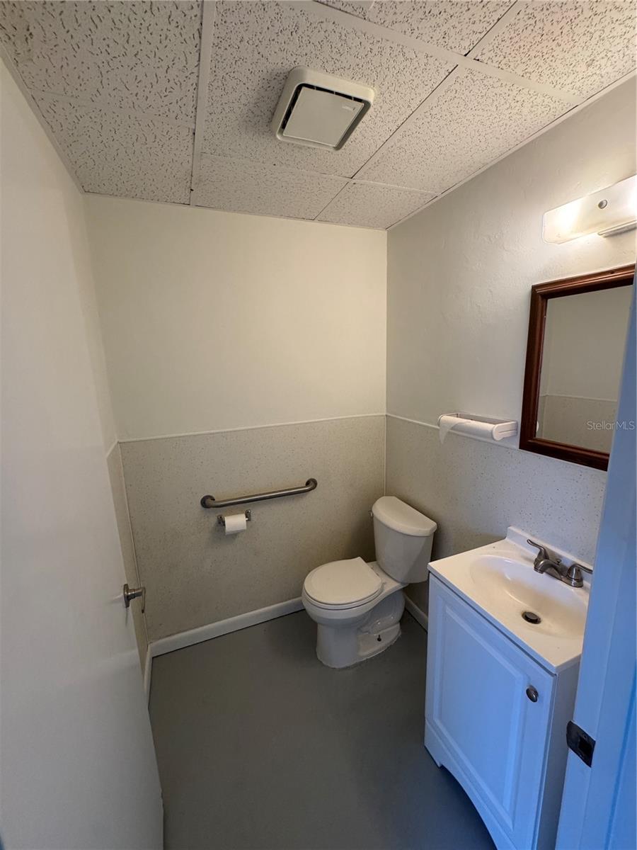 702 W PARK AVE #A1, EDGEWATER, FL — photo 7
