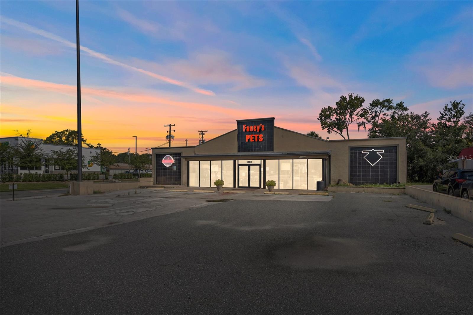 669 NE US HIGHWAY 19, CRYSTAL RIVER, FL