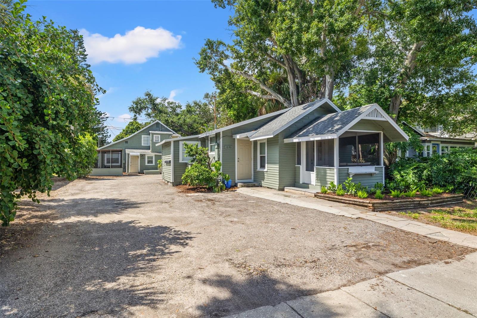 1040 19TH AVE N, ST PETERSBURG, FL