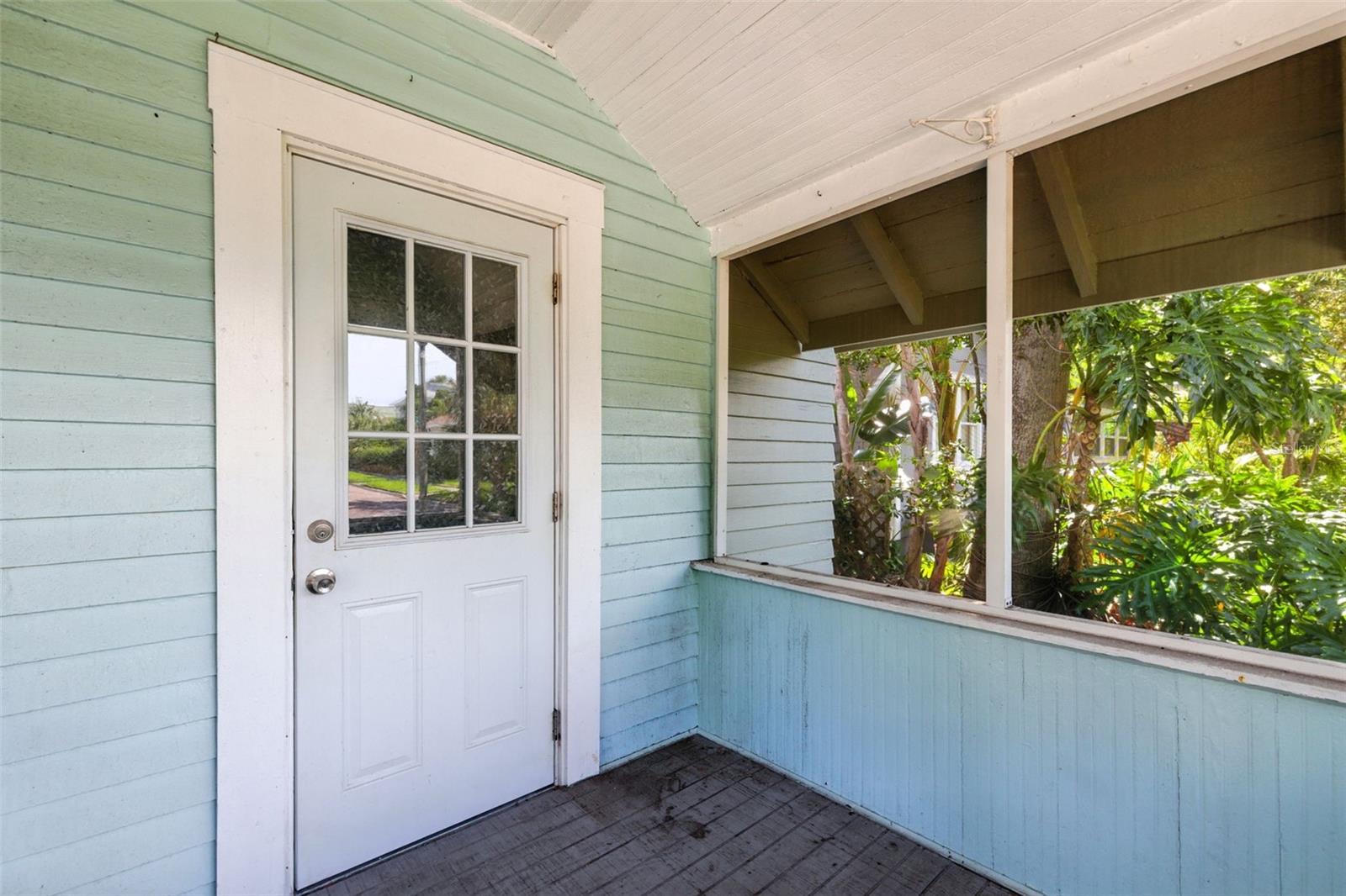 1040 19TH AVE N, ST PETERSBURG, FL — photo 11