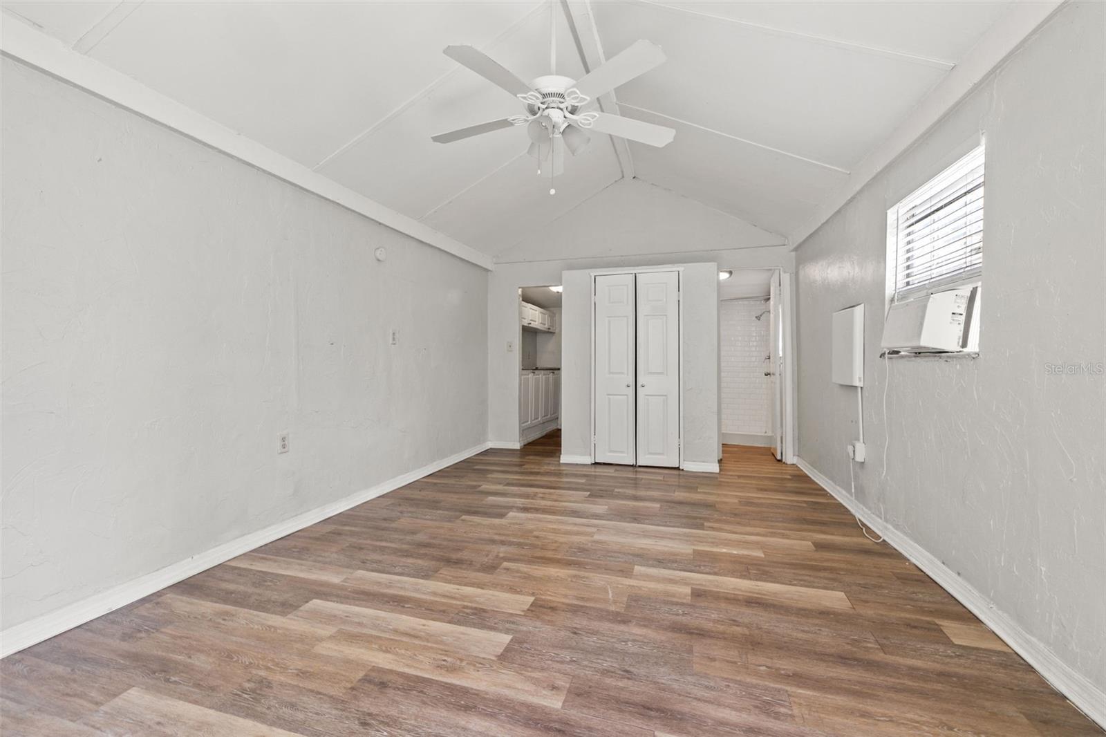 1040 19TH AVE N, ST PETERSBURG, FL — photo 32
