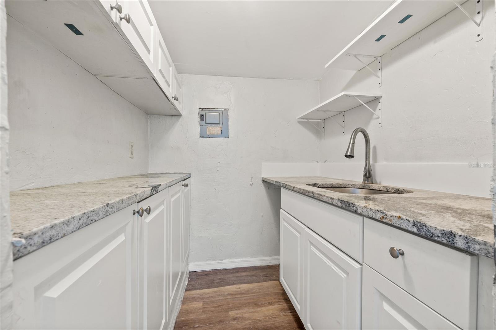 1040 19TH AVE N, ST PETERSBURG, FL — photo 33