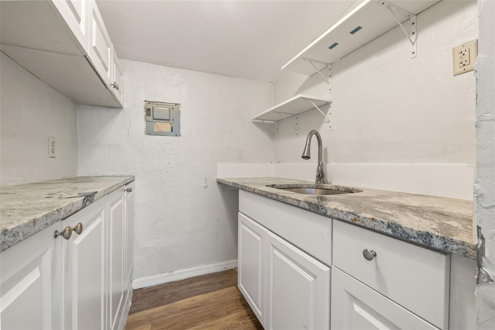 1040 19TH AVE N, ST PETERSBURG, FL — photo 34