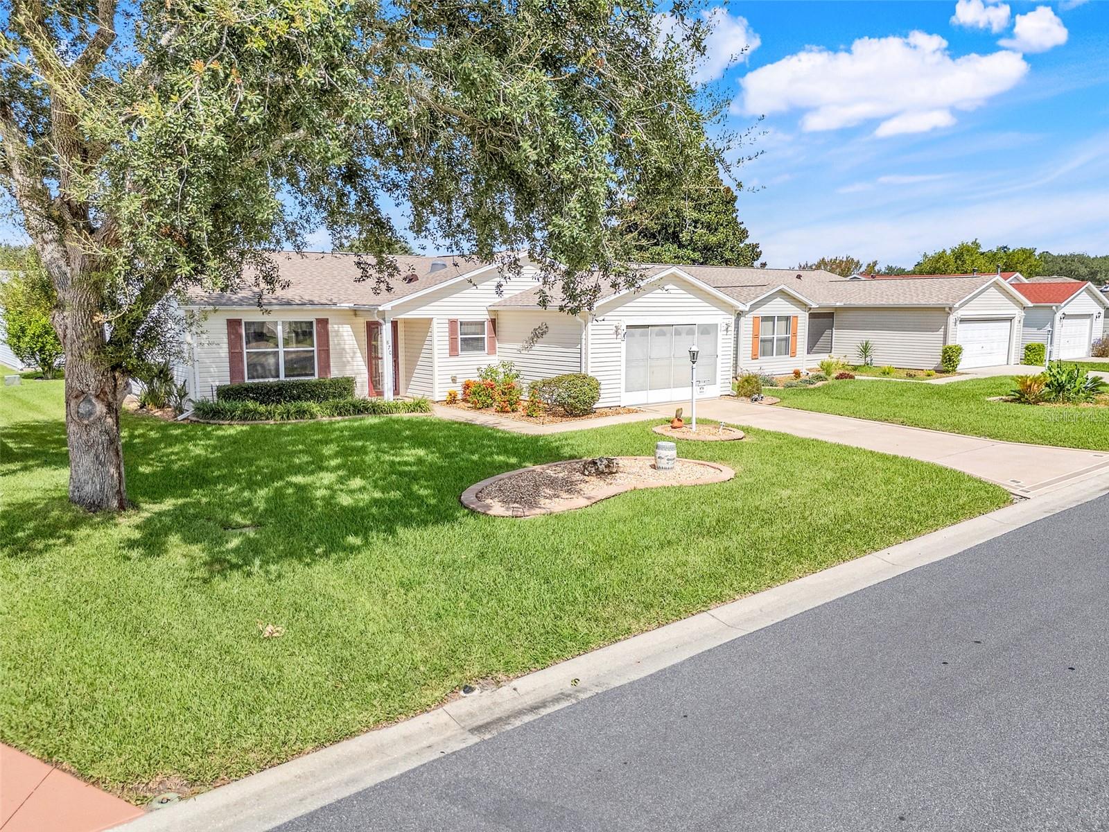 870 HENDERSON LN, THE VILLAGES, FL — photo 4