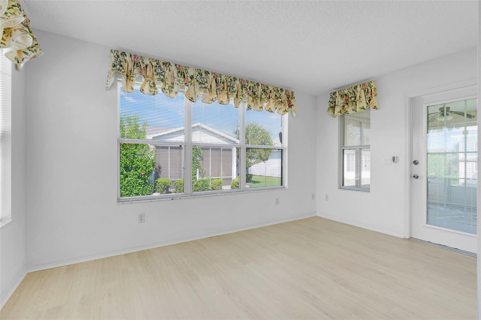 870 HENDERSON LN, THE VILLAGES, FL — photo 20