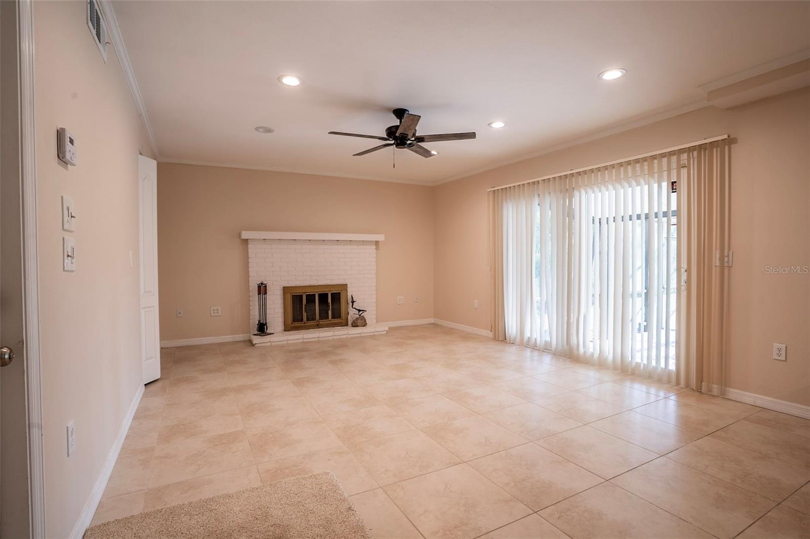 7324 PHILLIPS ST, SARASOTA, FL — photo 3