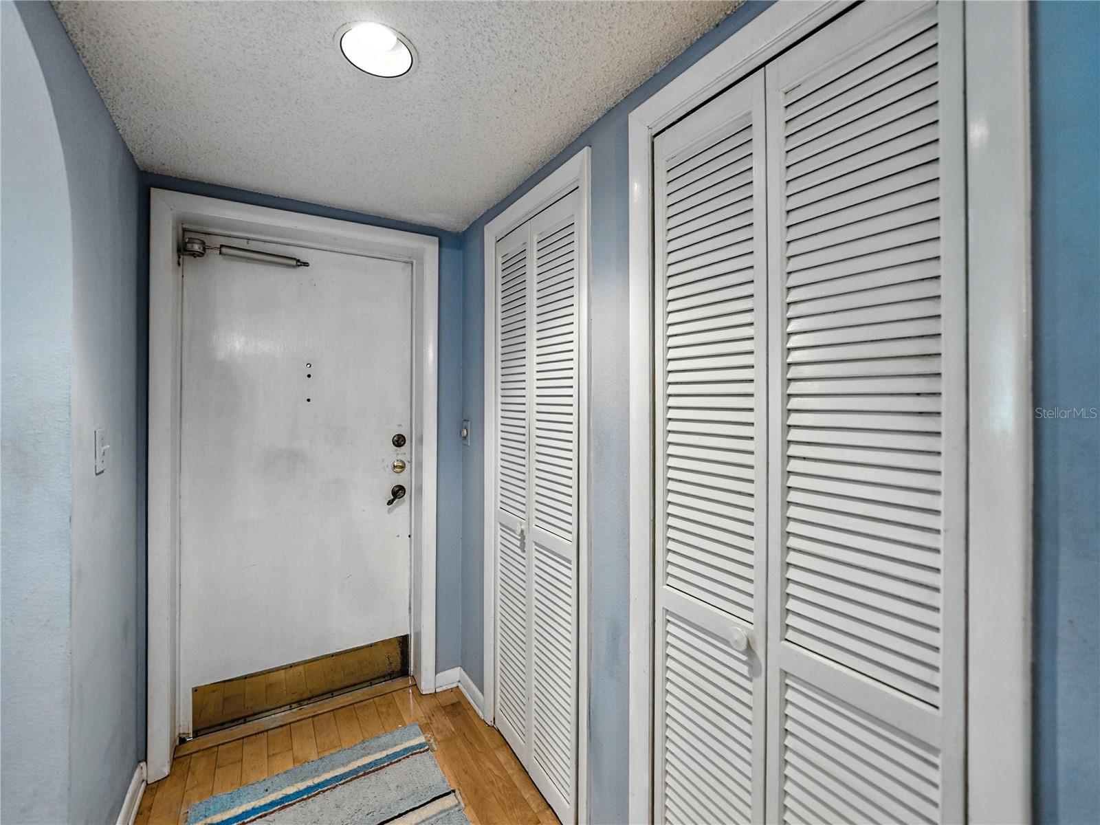 9201 VILLAGE DR #I-21, LAKE WALES, FL — photo 2