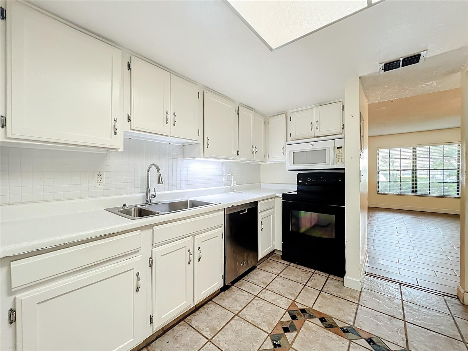 6034 VILLAGE CIR #GE, ORLANDO, FL — photo 17