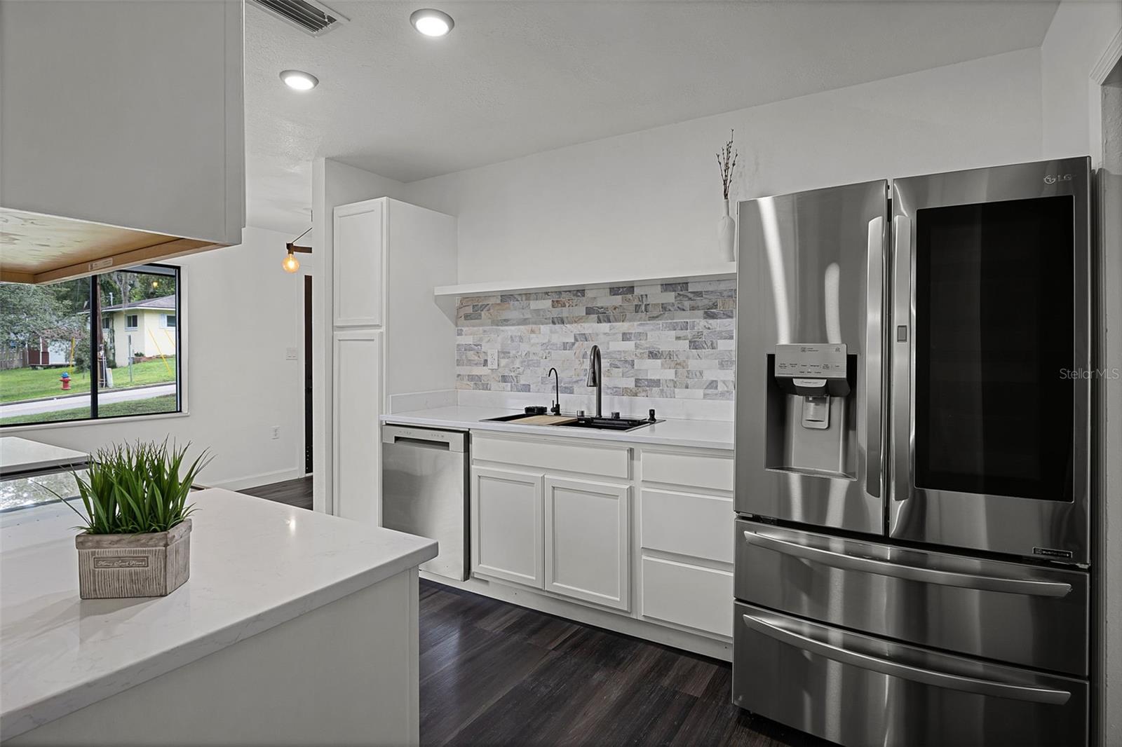 1070 JASMINE ST, EUSTIS, FL — photo 12