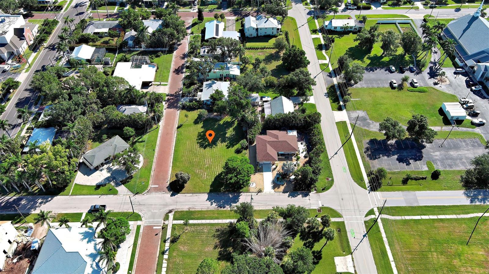 527 PALM AVE, PUNTA GORDA, FL — photo 4