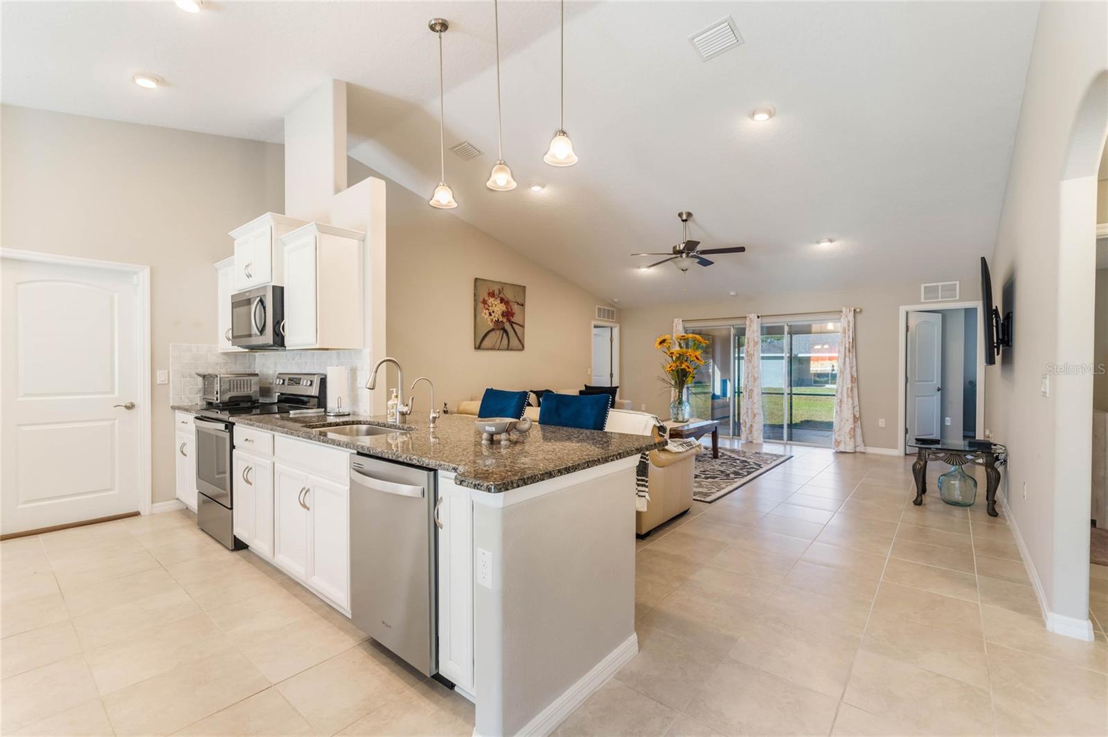 15 RAELAND LN, PALM COAST, FL — photo 2