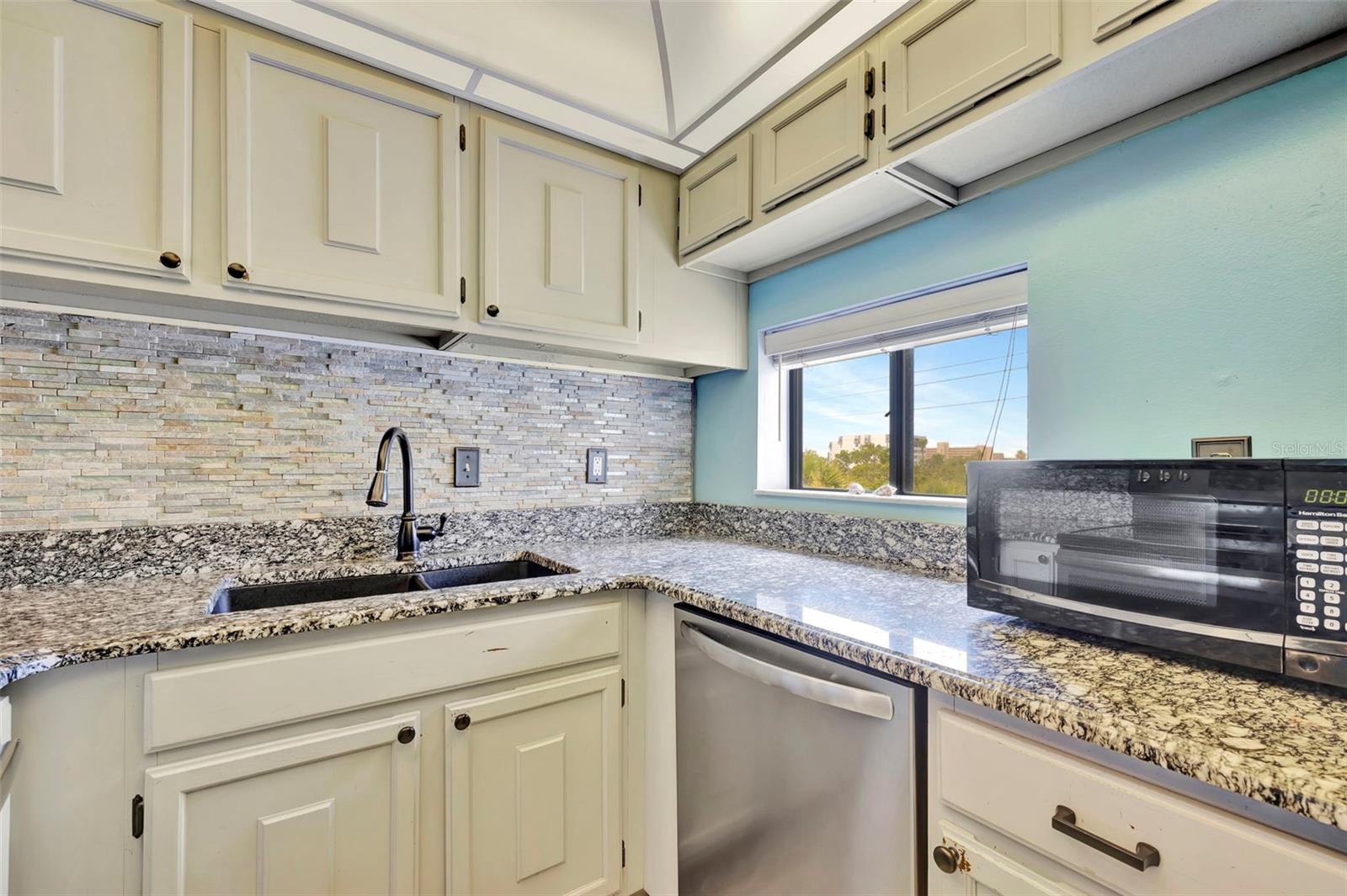 6157 MIDNIGHT PASS RD #E24, SARASOTA, FL — photo 22
