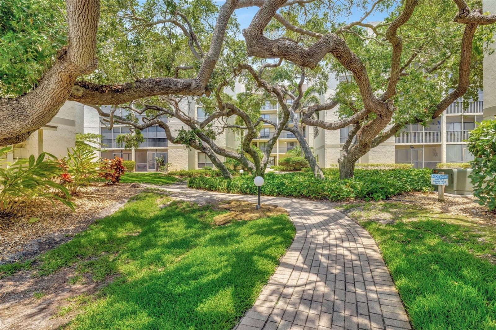 6157 MIDNIGHT PASS RD #E24, SARASOTA, FL — photo 32