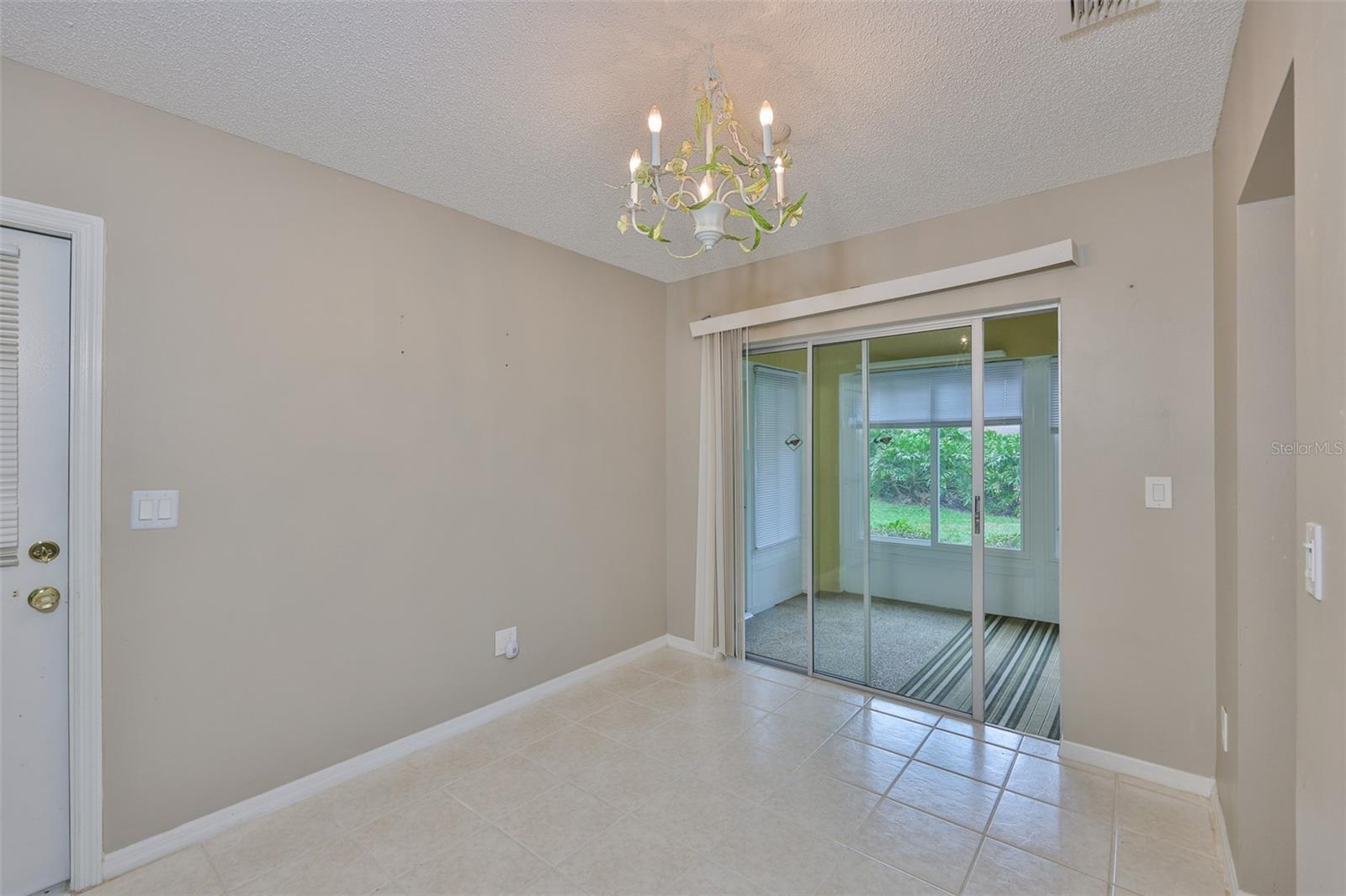 2206 HORSHAM PL, SUN CITY CENTER, FL — photo 10