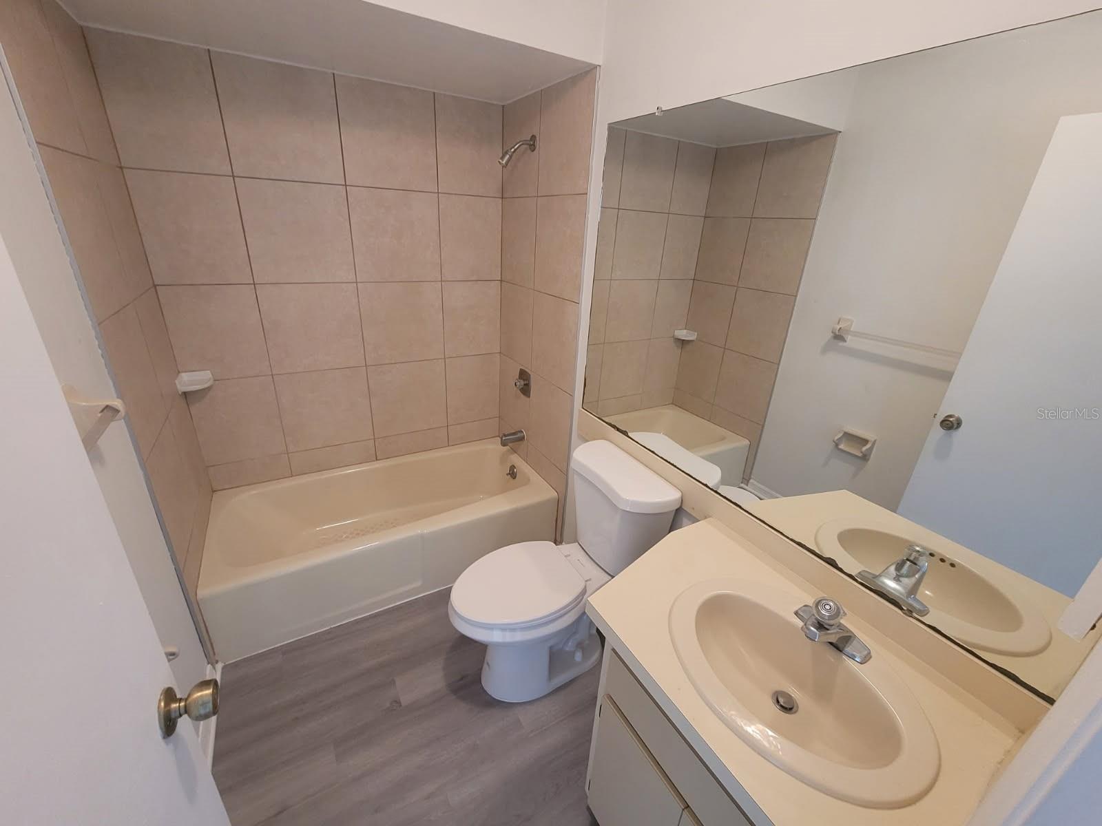 22481 WESTCHESTER BLVD #B35, PUNTA GORDA, FL — photo 10