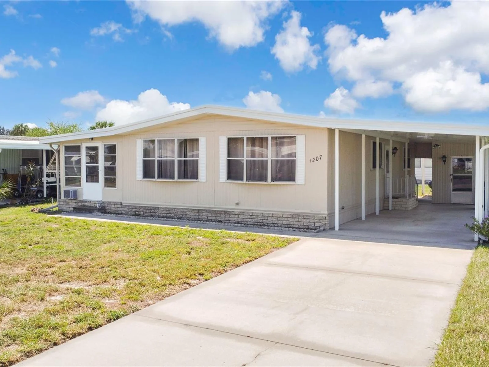 1207 APACHE CIR, TAVARES, FL — photo 3