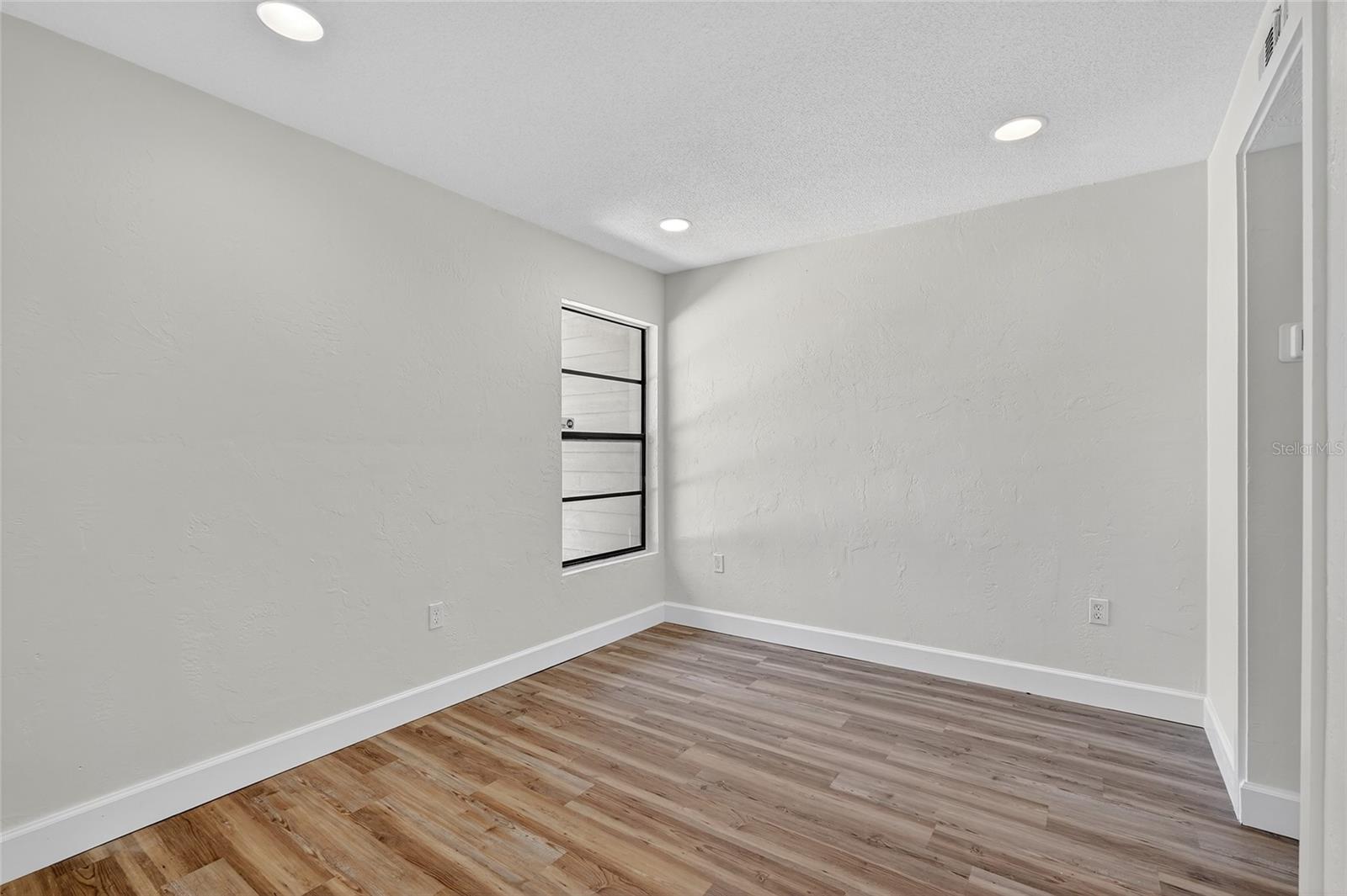 1306 LENNOX RD E #1306, PALM HARBOR, FL — photo 15