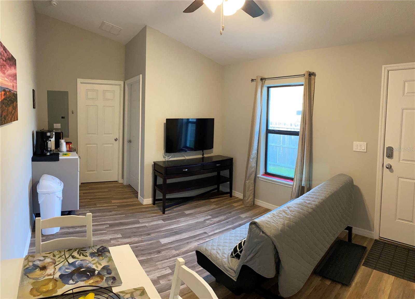 2336-2338 E JERSEY AVE, ORLANDO, FL — photo 9