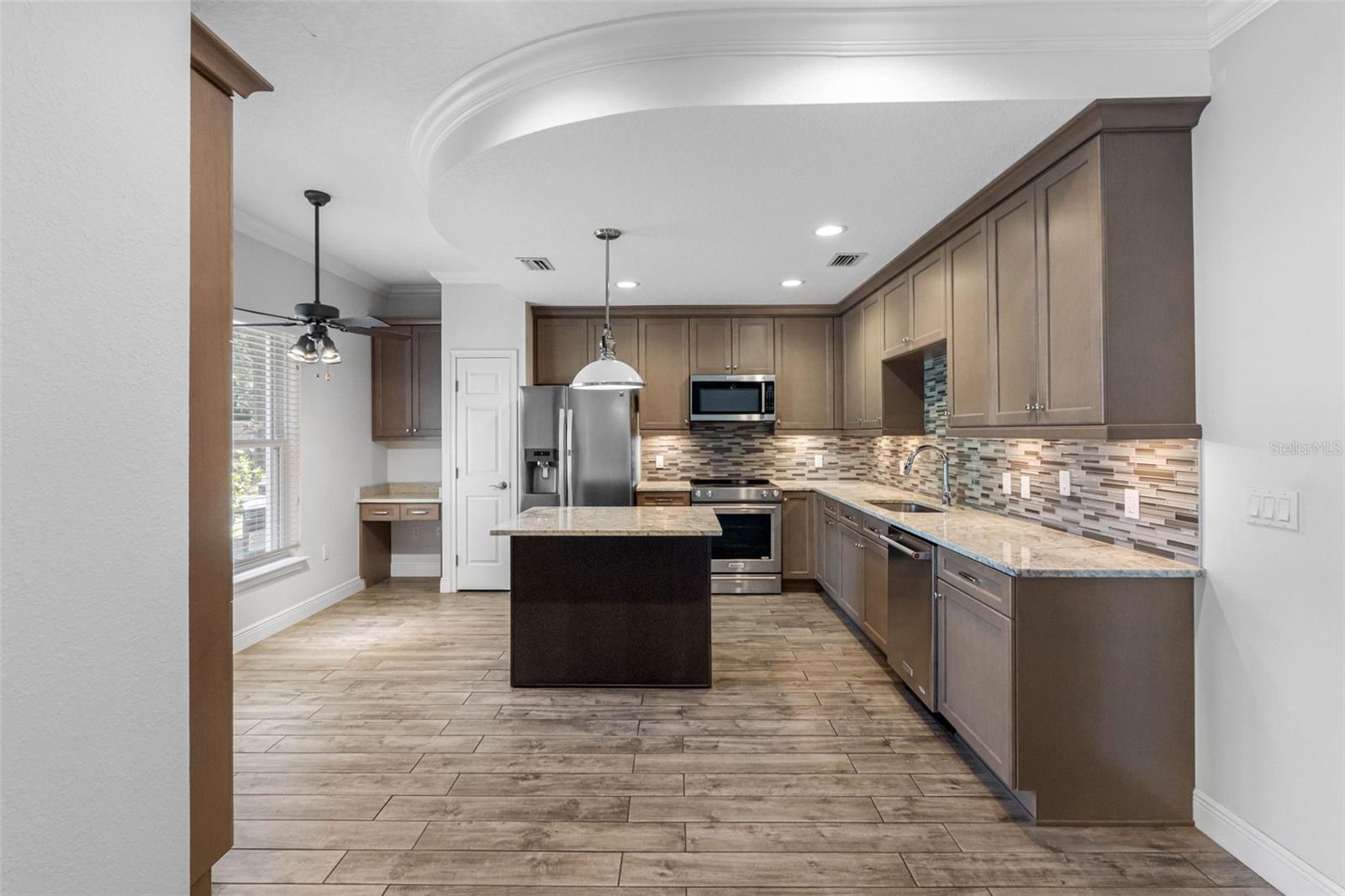 763 DATE PALM LN, ST PETERSBURG, FL — photo 6