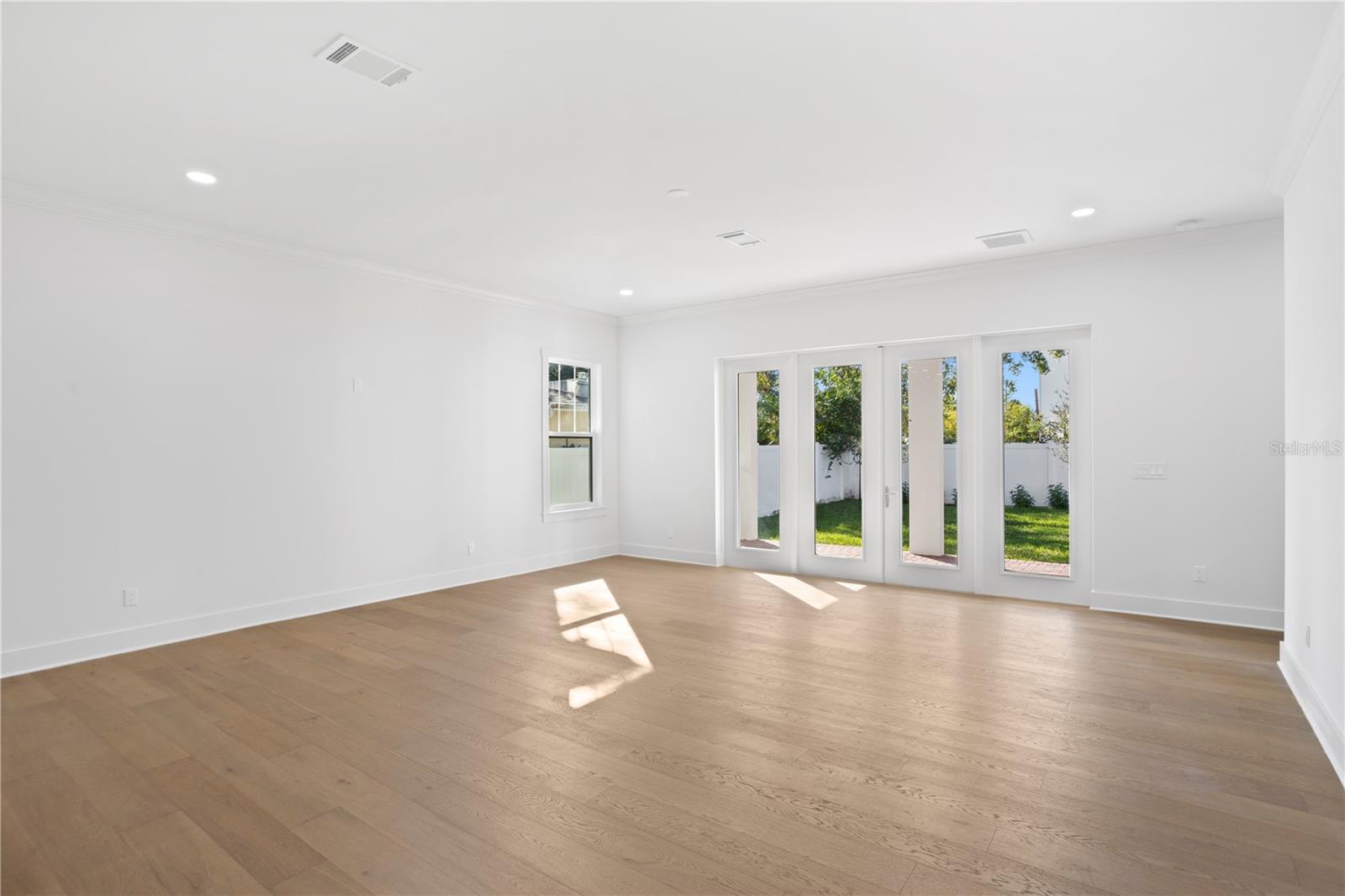 4314 S RENELLIE DR, TAMPA, FL — photo 11