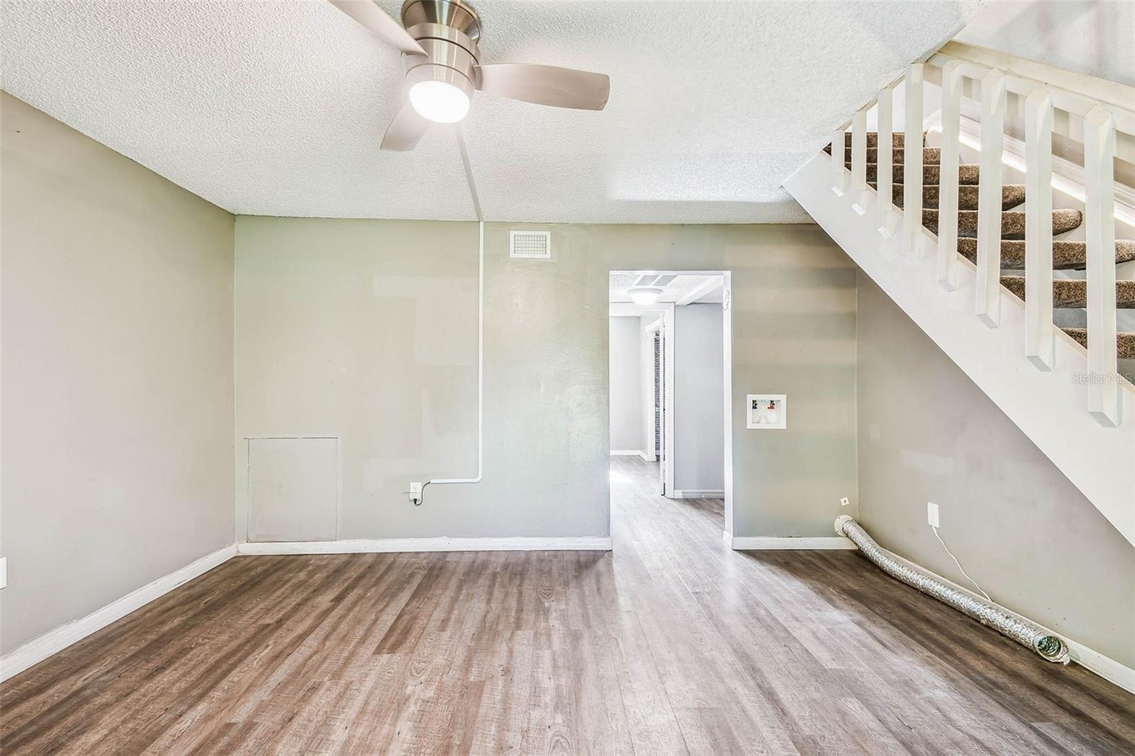 103 BRIGADOON DR, CLEARWATER, FL — photo 3