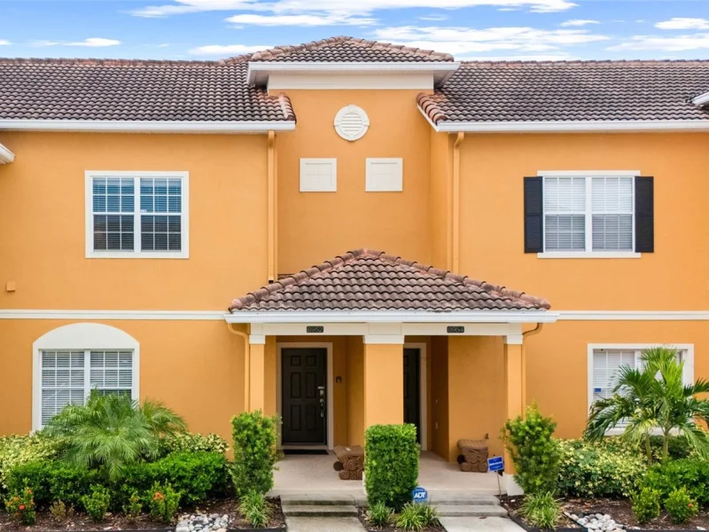 8952 COCO PALM RD, KISSIMMEE, FL