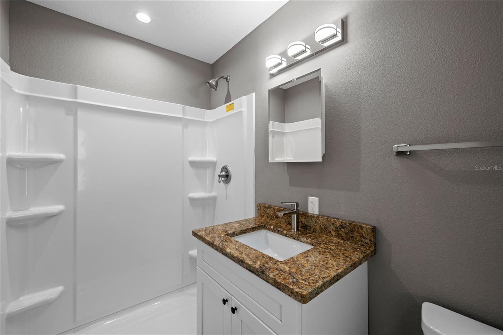 3908 WALNUT AVE, SARASOTA, FL — photo 27