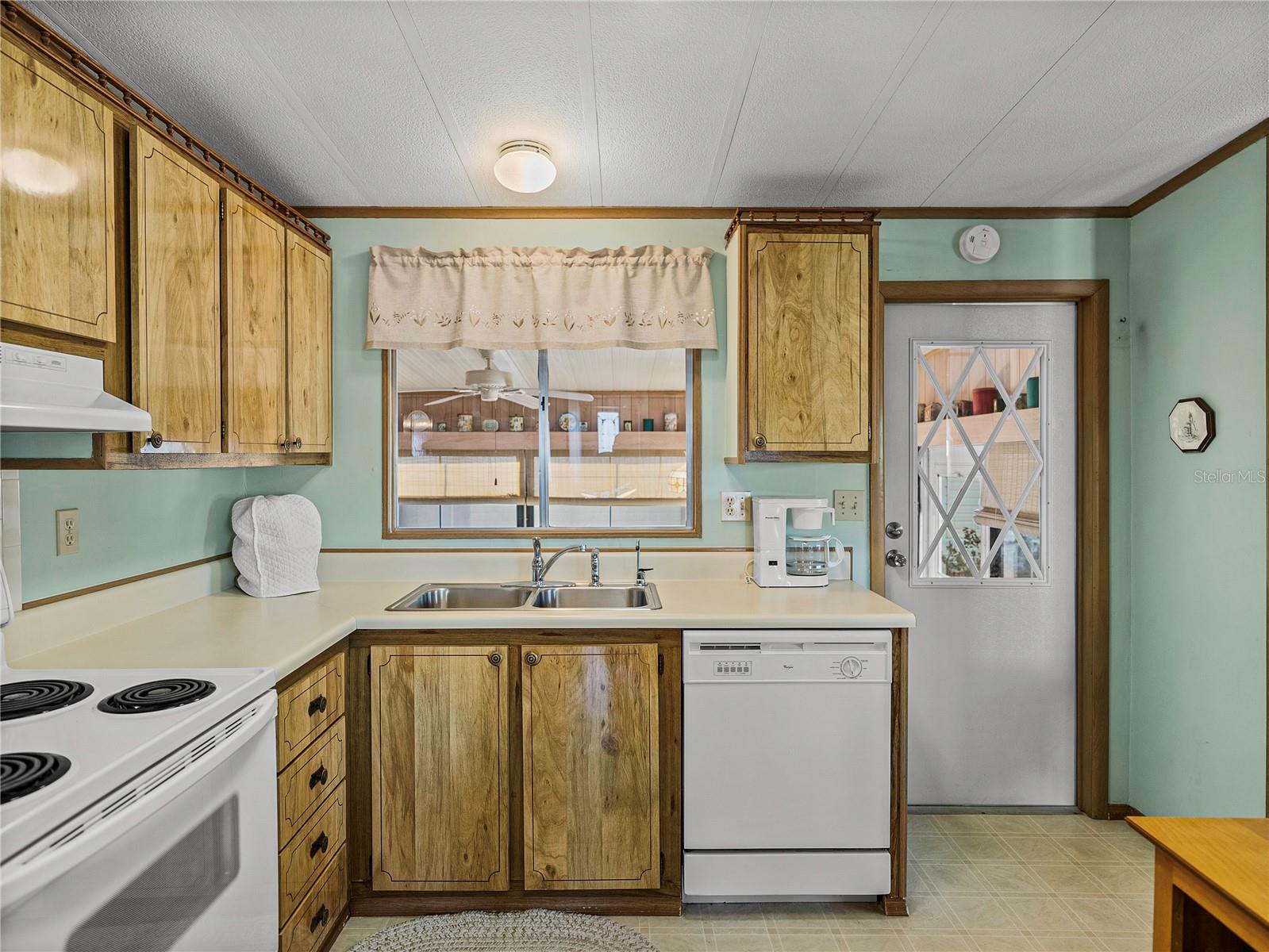 4000 WILLIAM HUME DR, ZEPHYRHILLS, FL — photo 20