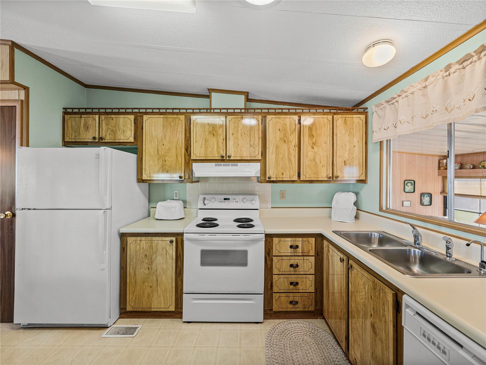 4000 WILLIAM HUME DR, ZEPHYRHILLS, FL — photo 21