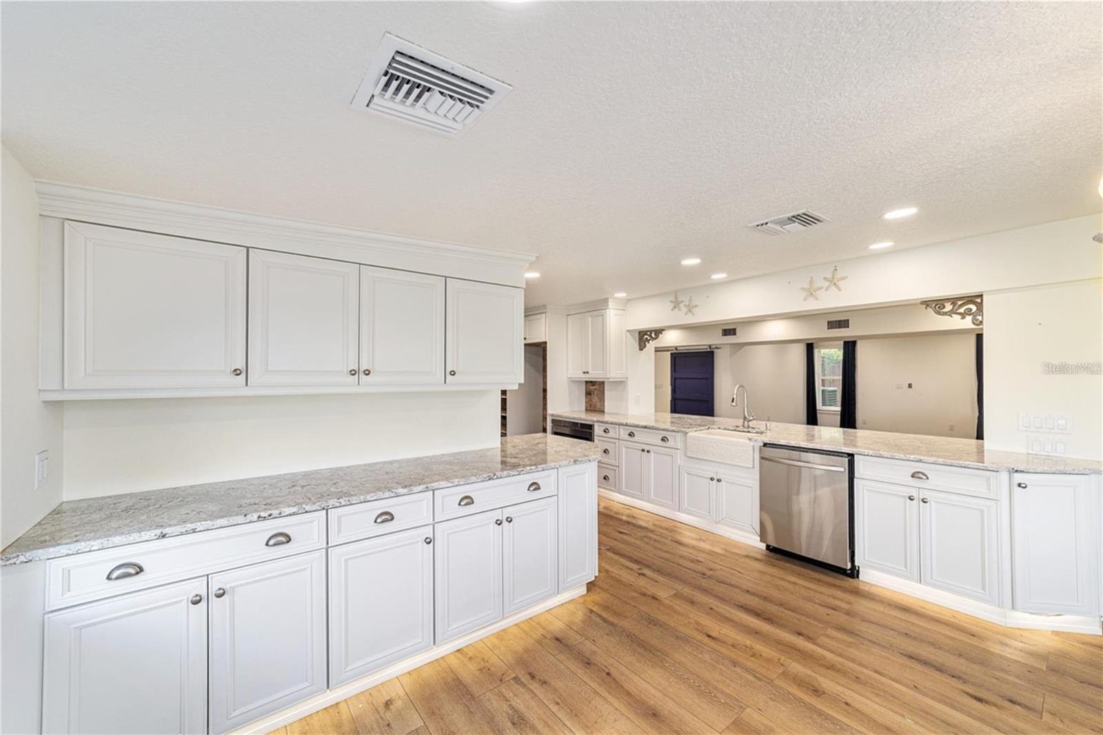 10399 NE 218TH LANE RD, FORT MC COY, FL — photo 17