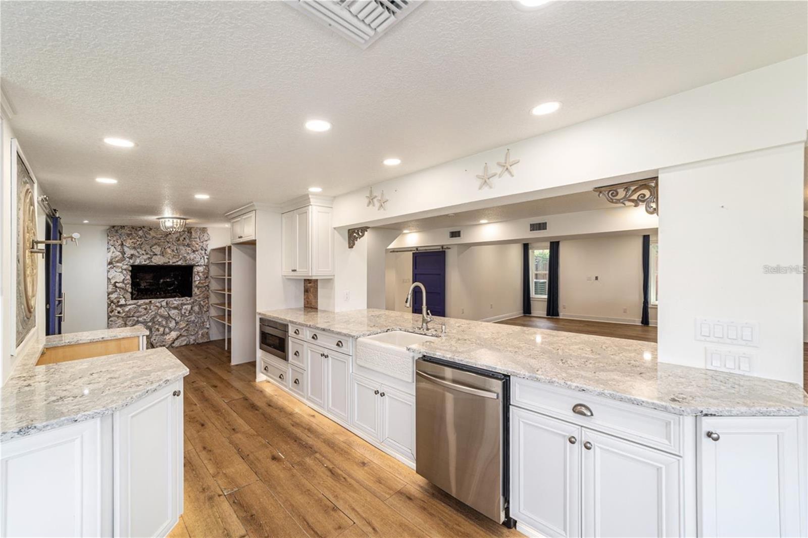 10399 NE 218TH LANE RD, FORT MC COY, FL — photo 18