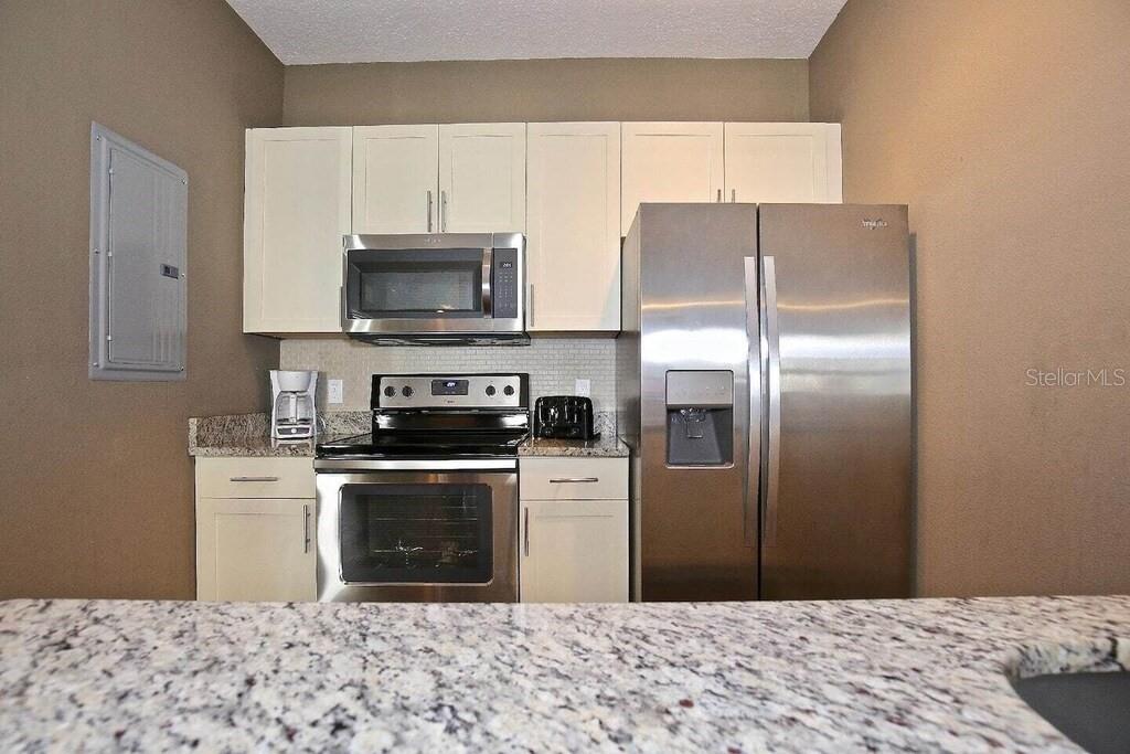 3211 WISH AVE, KISSIMMEE, FL — photo 7